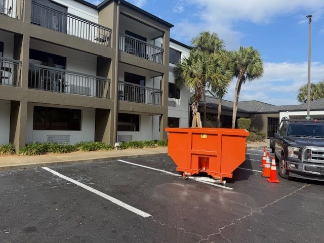 Champs Dumpster Rental & Removal Service in Windermere, FL